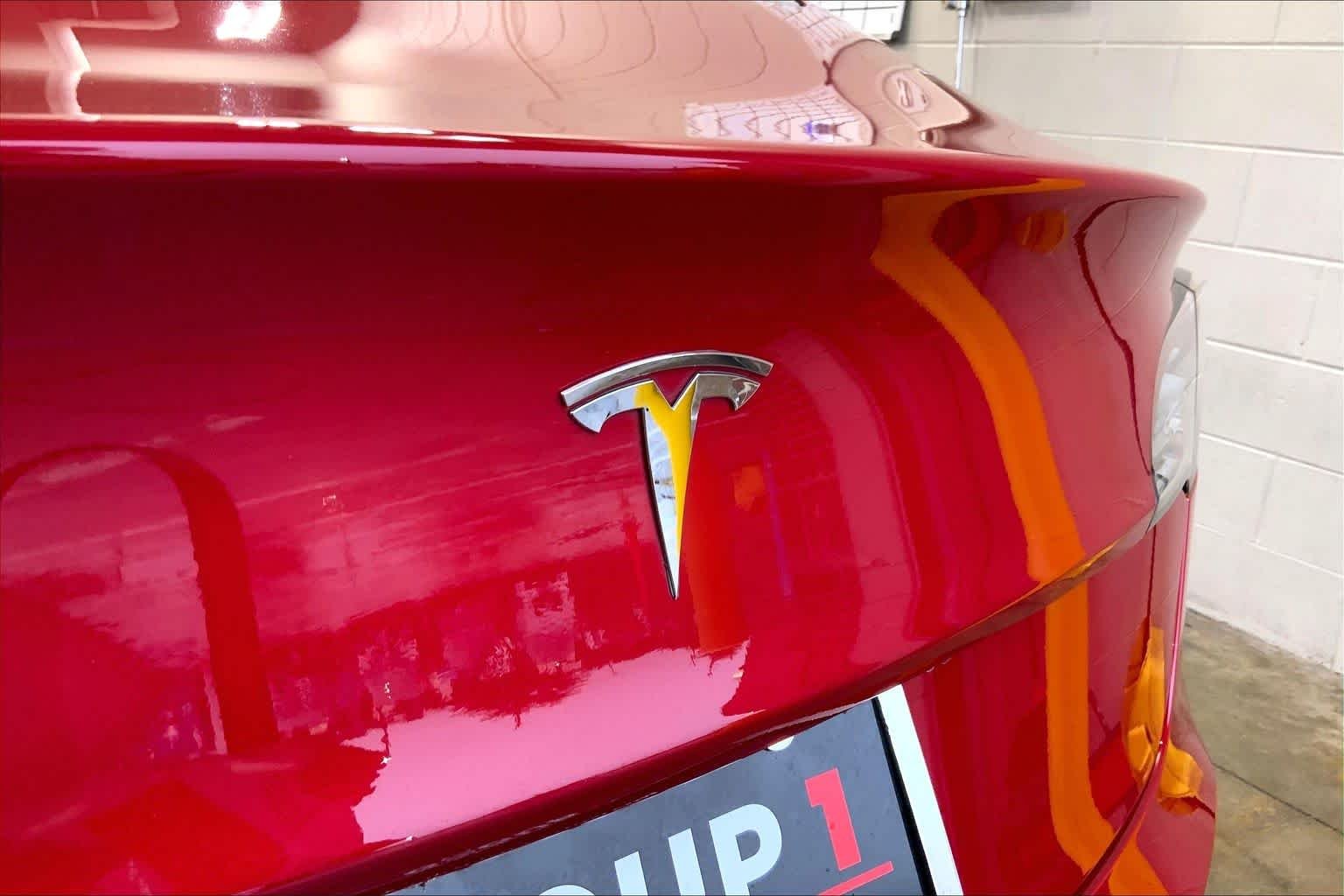 Used 2020 Red Multi-Coat Tesla Standard Range image 29