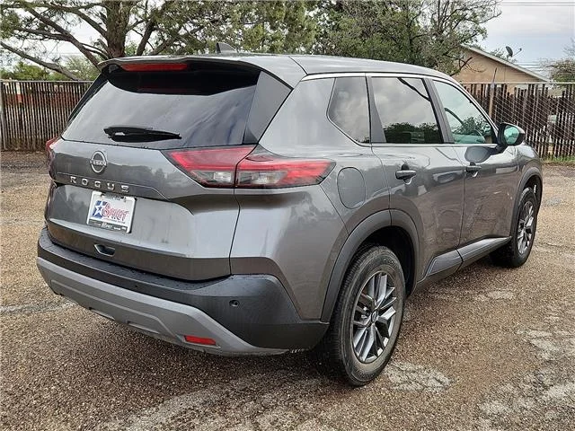 Used 2023 Gray Nissan S image 4