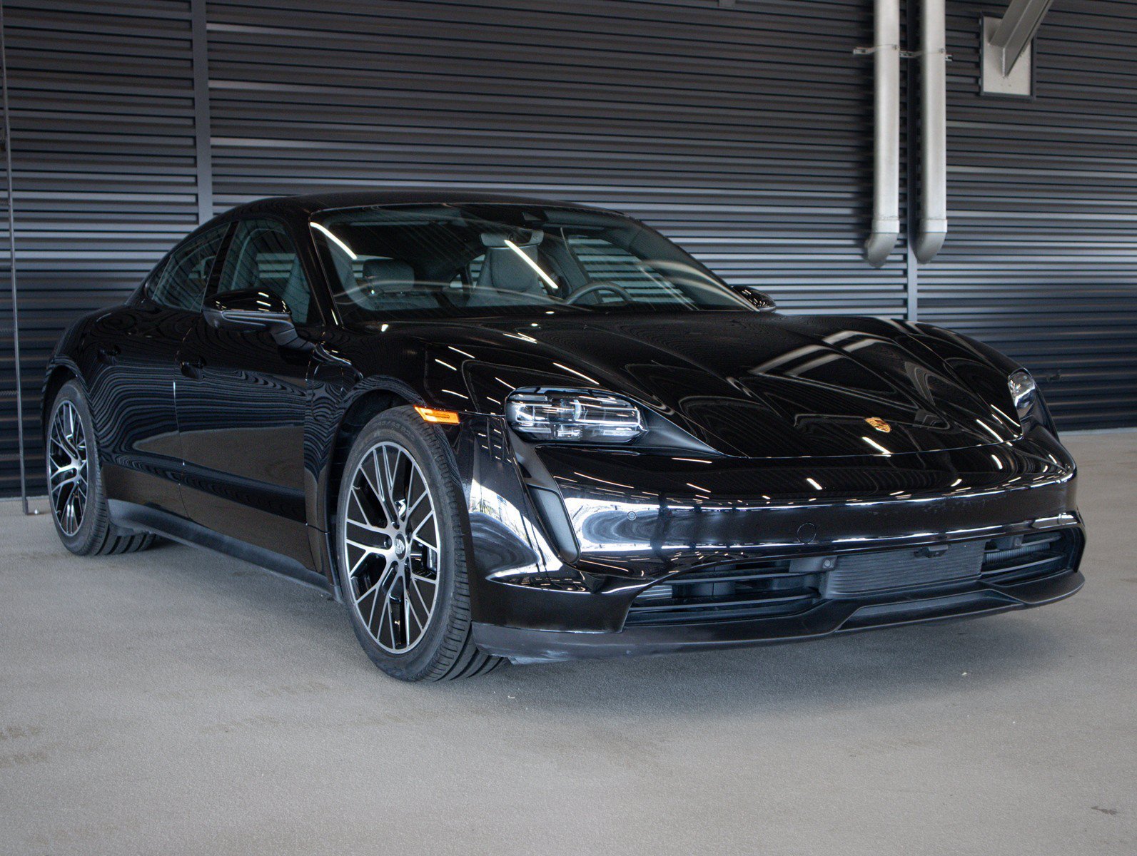 Certified Used 2023 Jet Black Metallic Porsche  image 5