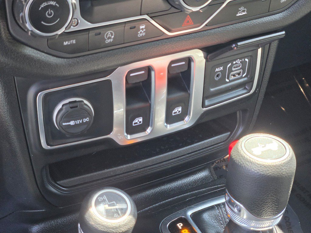 Used 2025 Gray Jeep 2-Door Sport 4x4 image 22