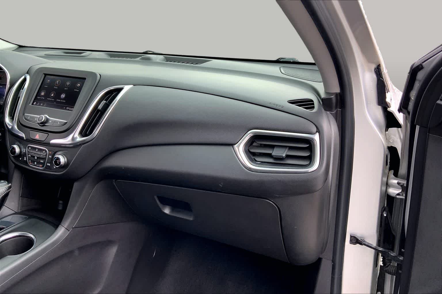 Used 2020 Silver Ice Metallic Chevrolet LT image 18
