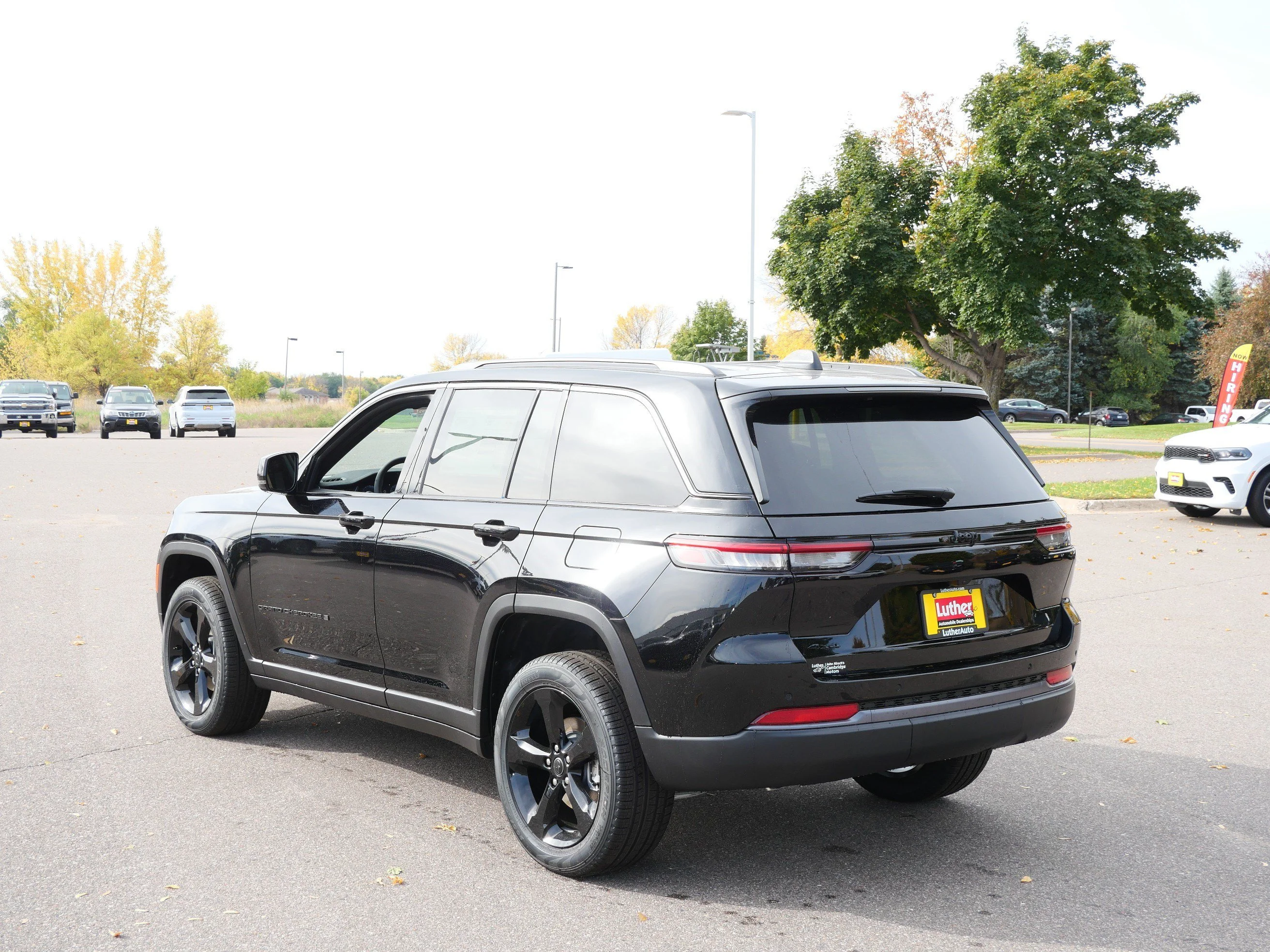 New 2027 High-Gloss Black Paint Jeep Limited image 3