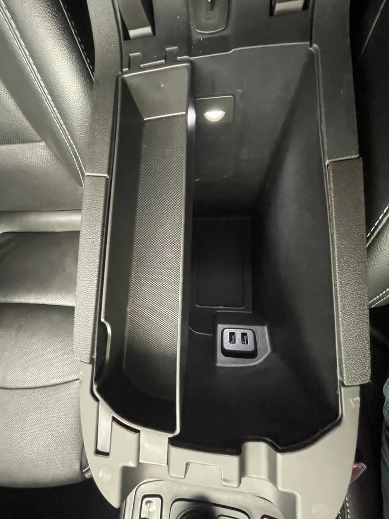 Used 2022 White GMC SLT image 21
