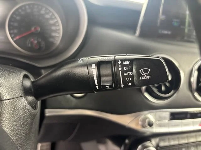 Used 2018 Silver Kia GT1 image 10