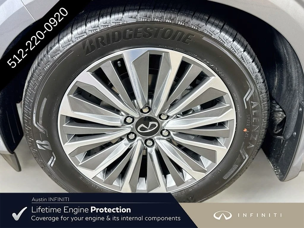 New 2027 Silver INFINITI LUXE image 44