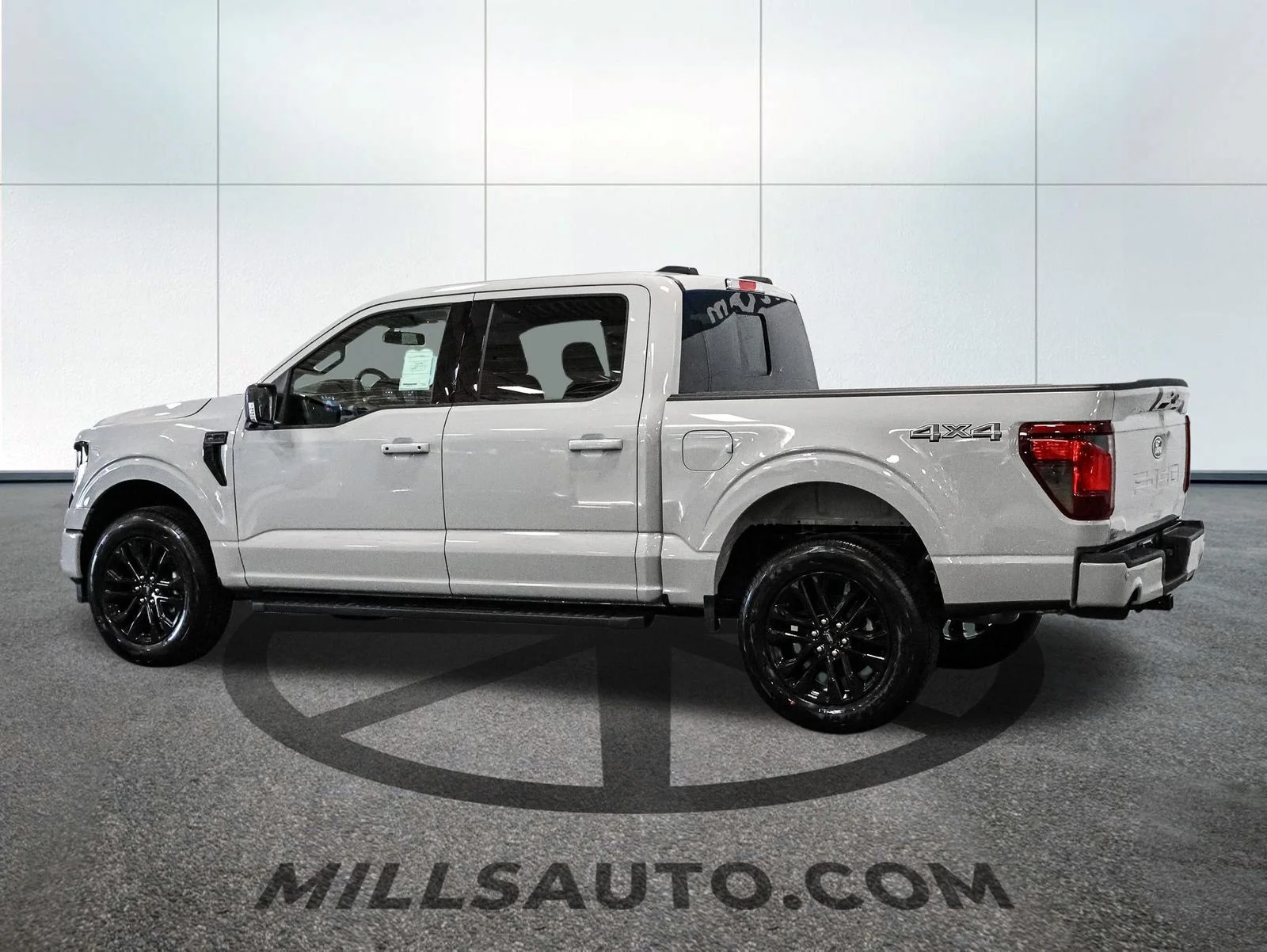 New 2026 Avalanche Ford XLT image 4