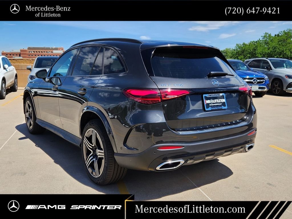 New 2027 Graphite Grey Metallic Mercedes-Benz GLC 300 image 5