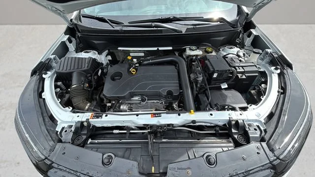 Used 2024 Summit White Chevrolet RS image 32