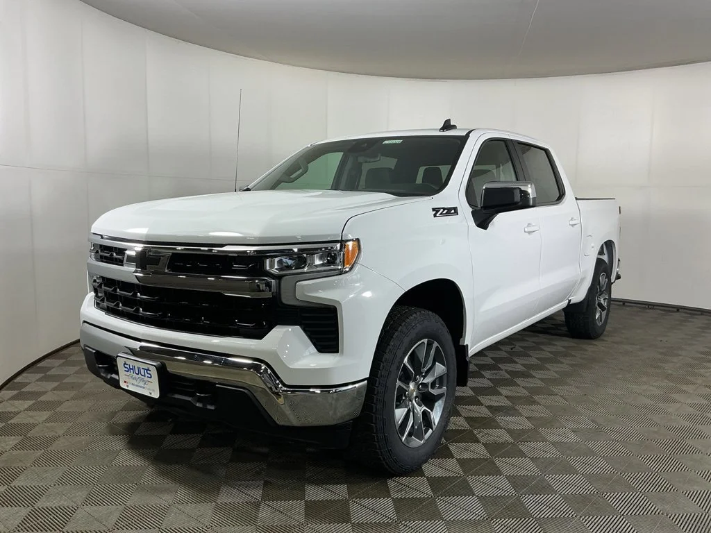 New 2026 Summit White Chevrolet LT image 3