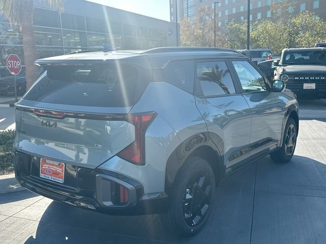 New 2027 Iceberg Green Kia X-Line S image 7