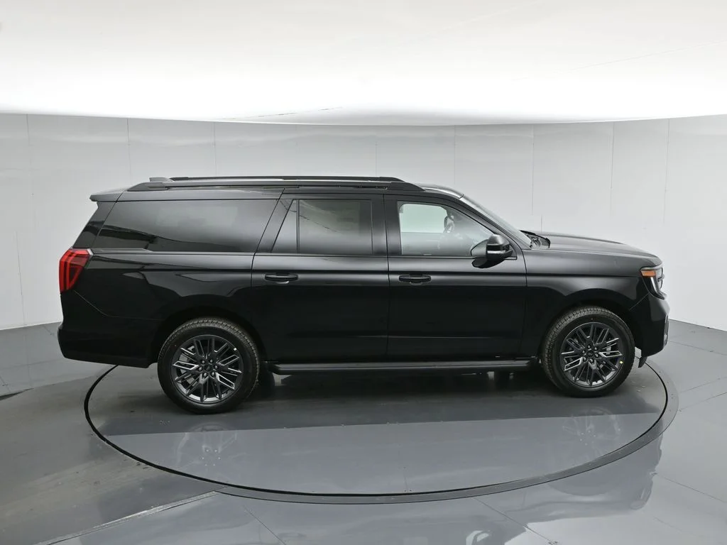 New 2026 Black Ford Platinum image 41