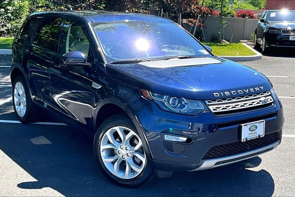 Used 2019 Loire Blue Metallic Land Rover HSE image 11