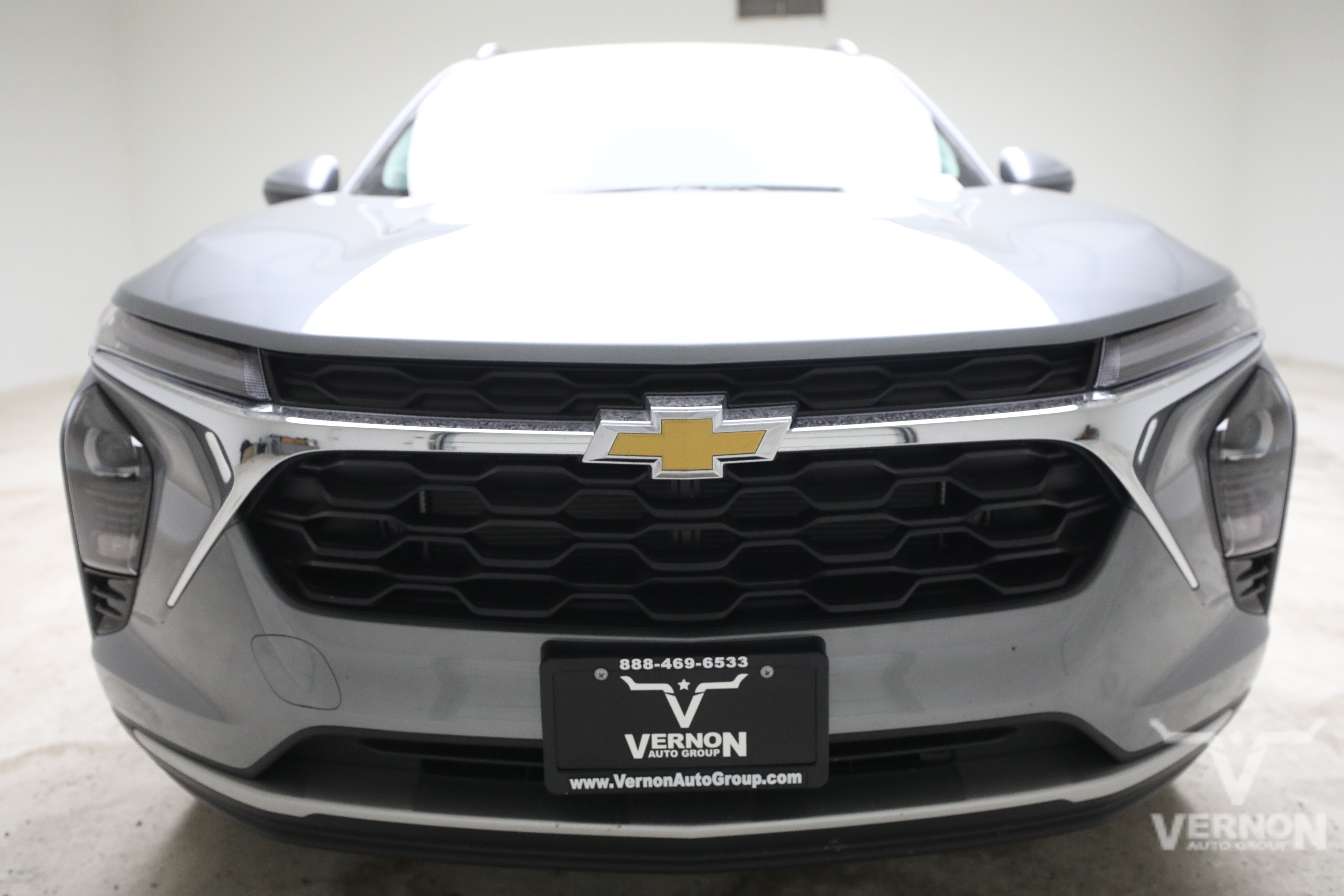 New 2026 Sterling Gray Metallic Chevrolet N image 8