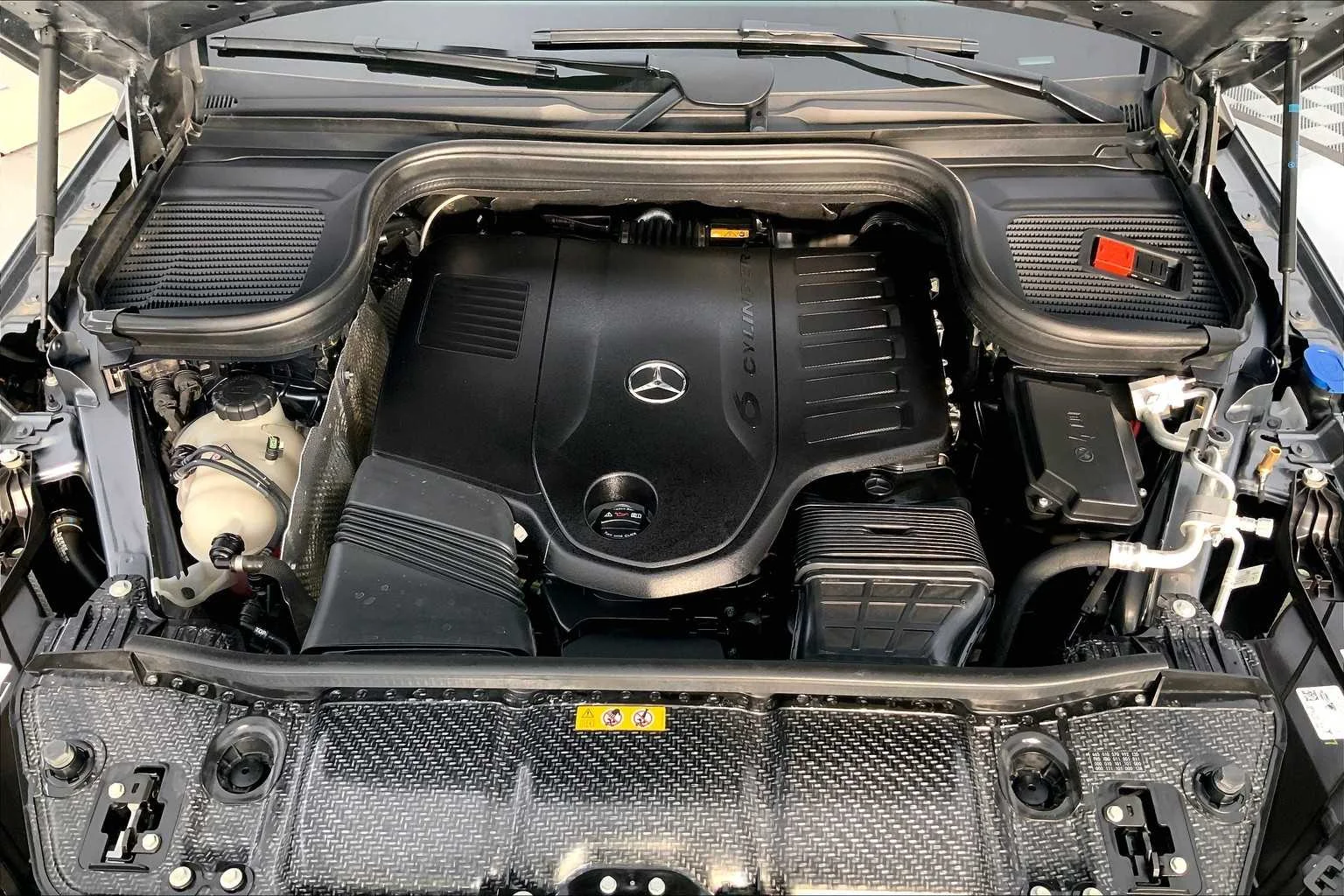 2024 Mercedes-Benz GLE GLE450 - Photo 9