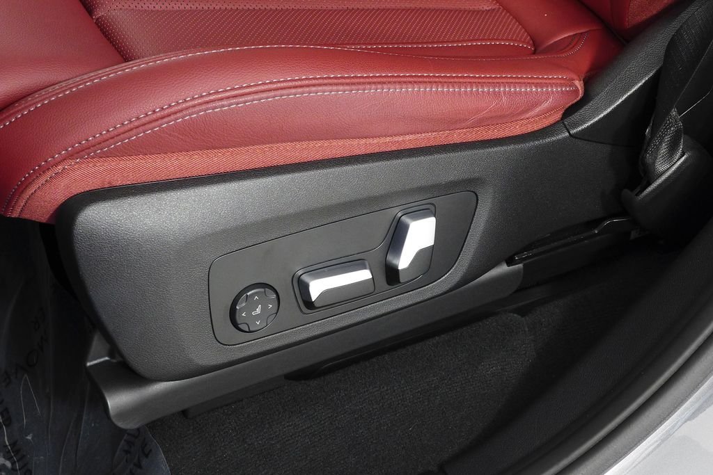 Used 2023 Skyscraper Gray Metallic BMW sDrive30i image 23