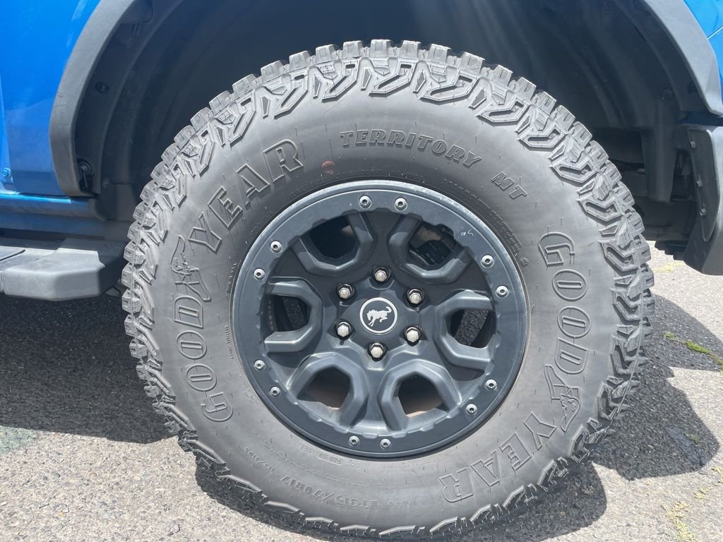 Used 2023 Velocity Blue Metallic Ford Wildtrak image 21