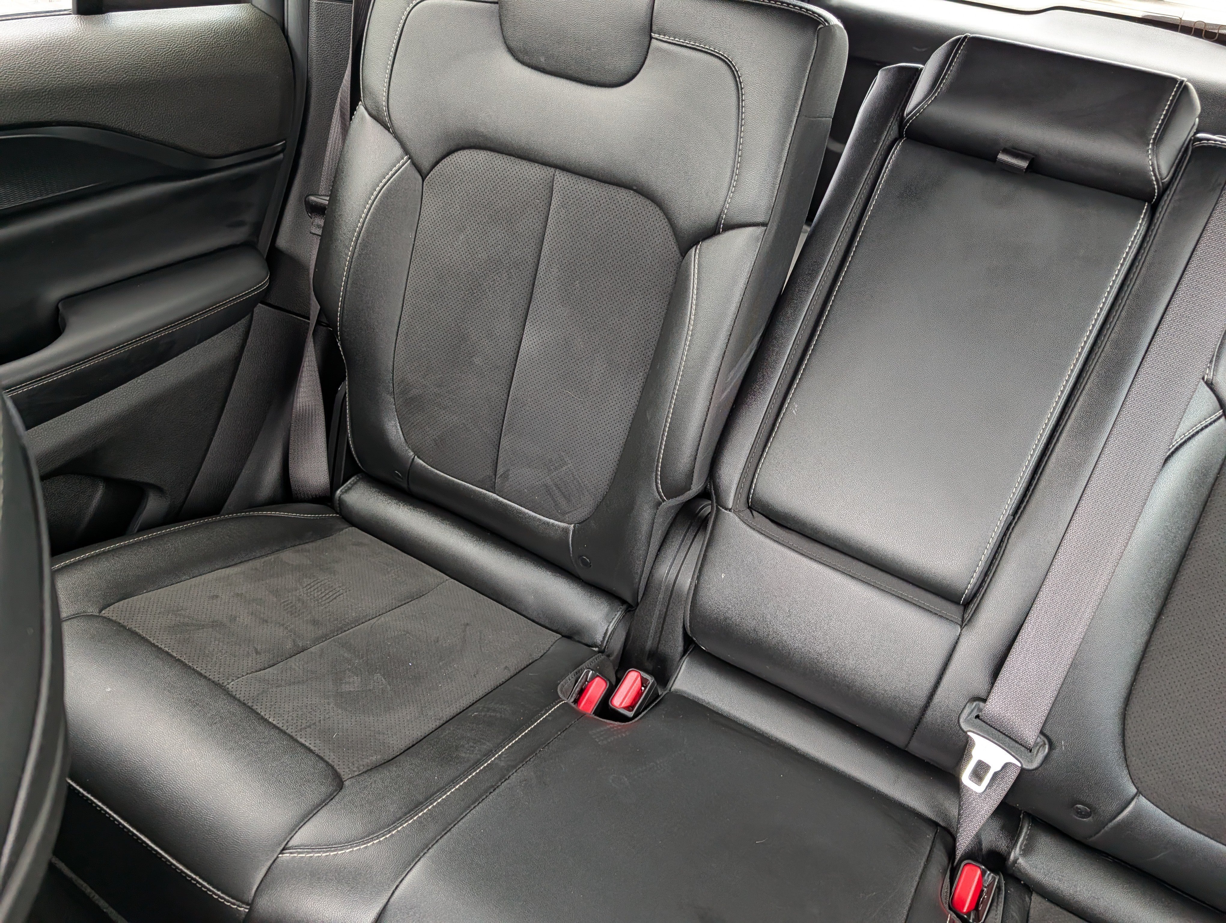 Used 2023 Bright White Clearcoat Jeep Altitude X image 12