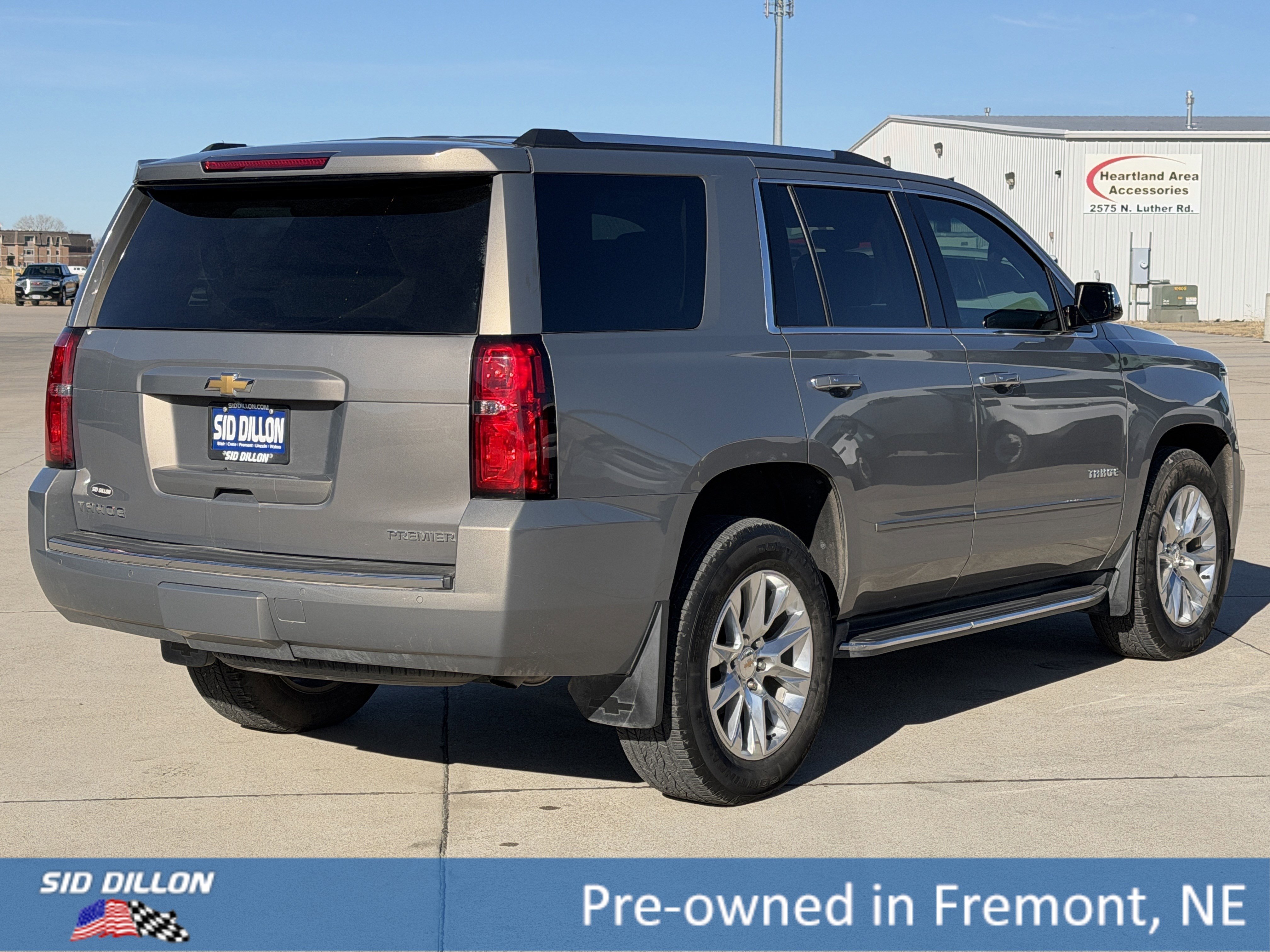 Used 2019 Pepperdust Metallic Chevrolet Premier image 4