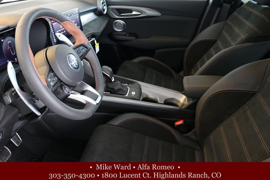 New 2025 Alfa Black Exterior Paint Alfa Romeo Intensa image 4