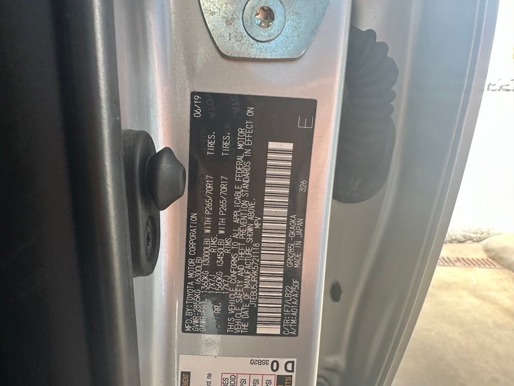 Used 2019 Silver Toyota SR5 Premium image 39
