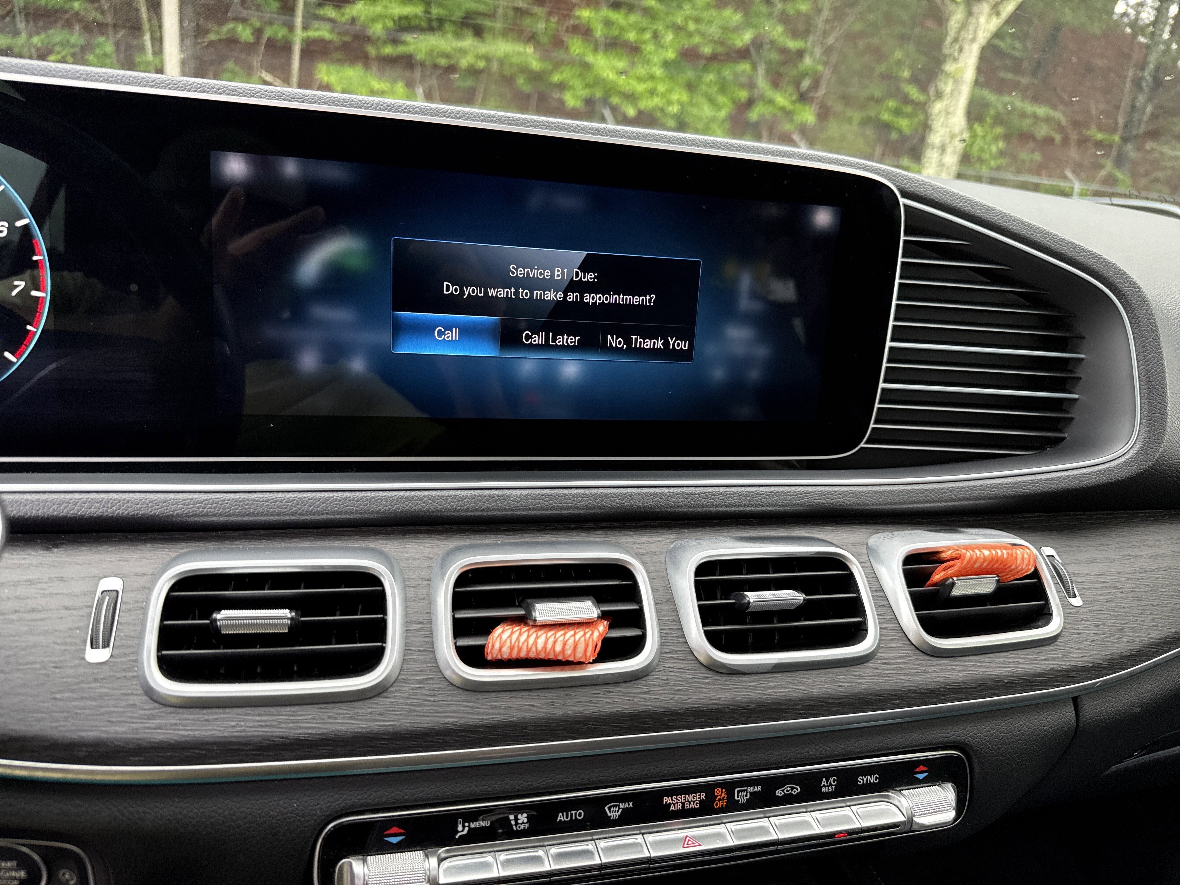 Used 2022 Gray Mercedes-Benz GLE 350 image 27