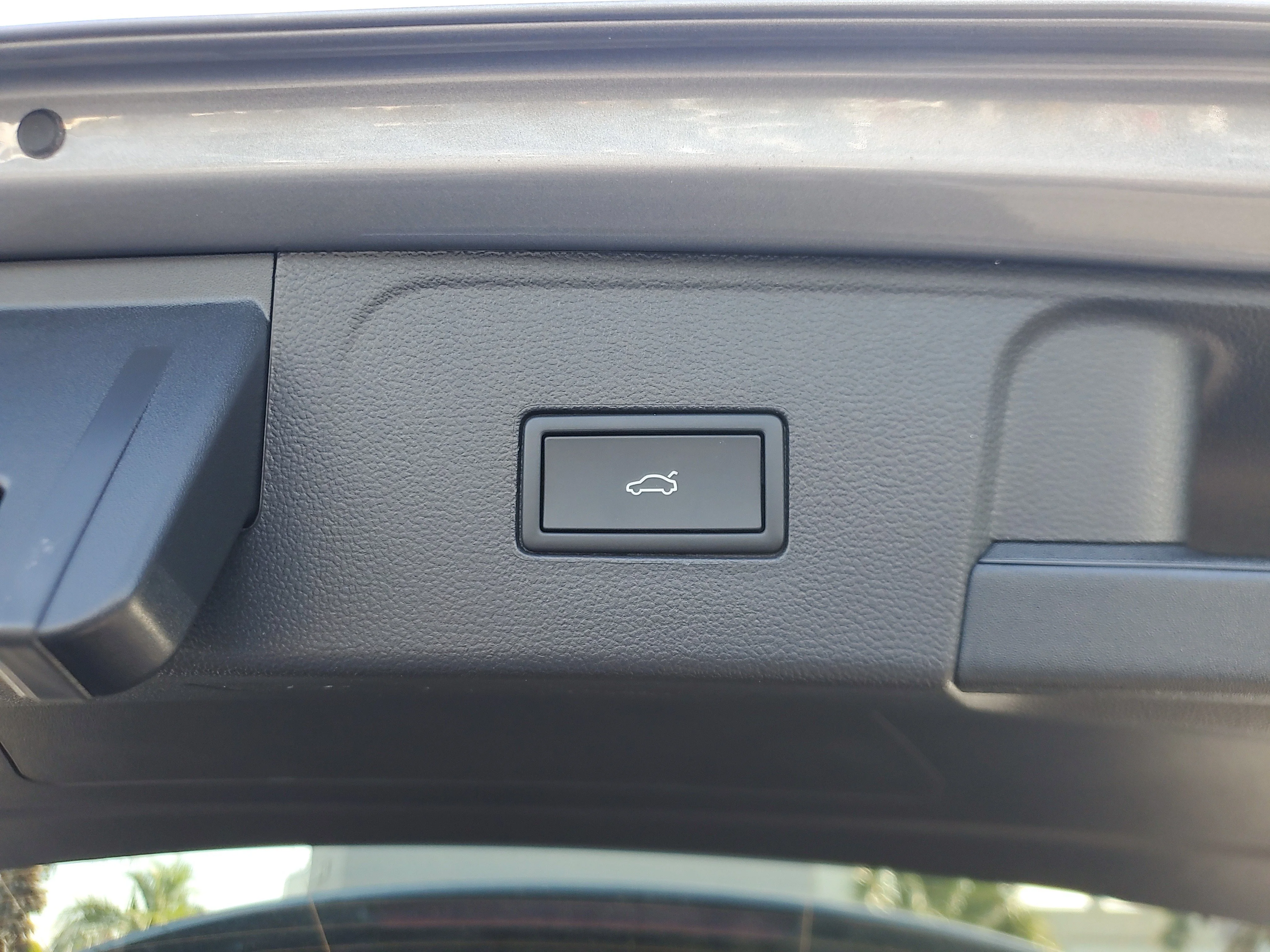 New 2026 Silver Volkswagen 2.0T SE w/Technology image 7