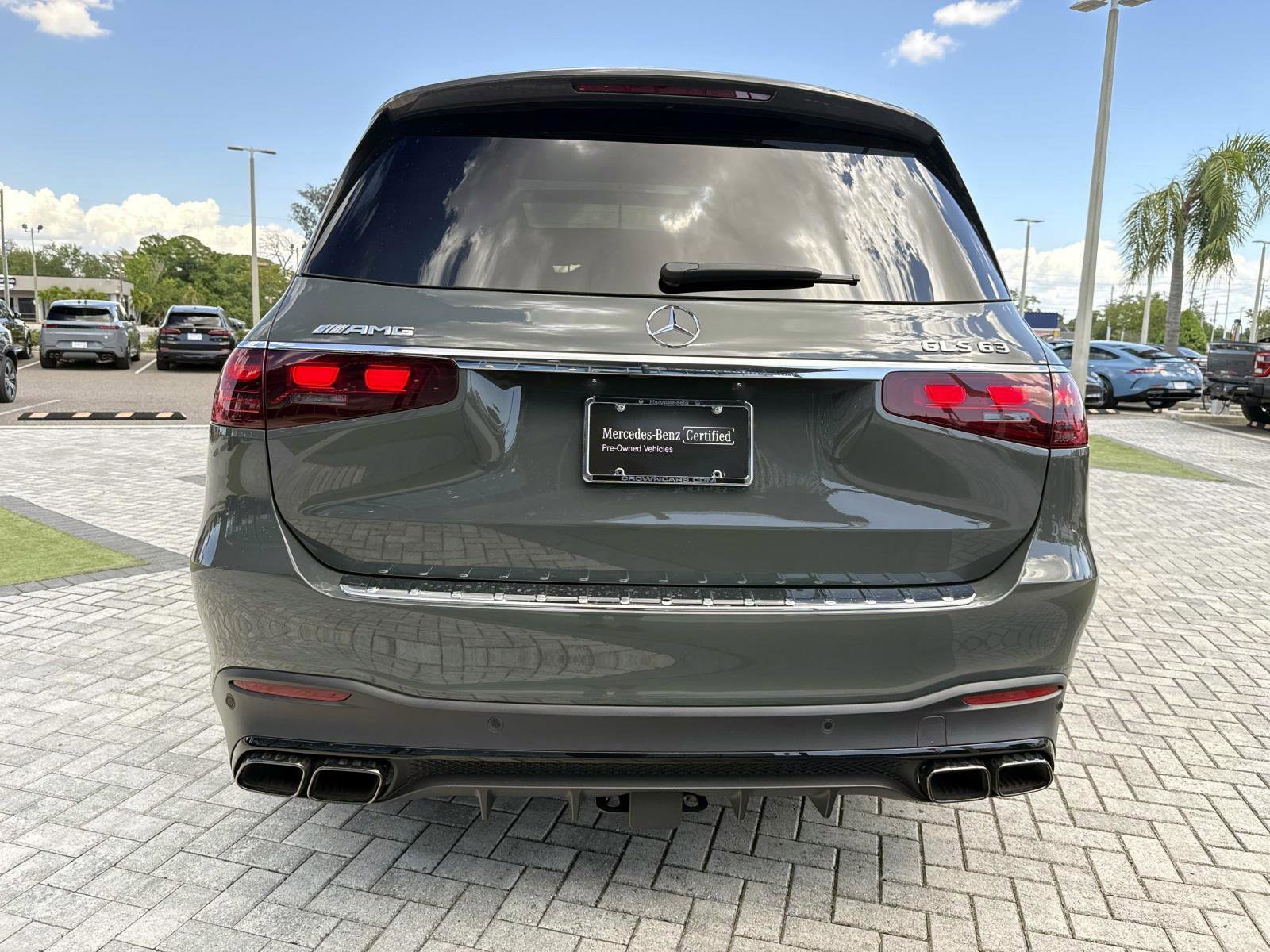 Certified Used 2026 MANUFAKTUR Silicon Grey Mercedes-Benz 63 AMG® image 10