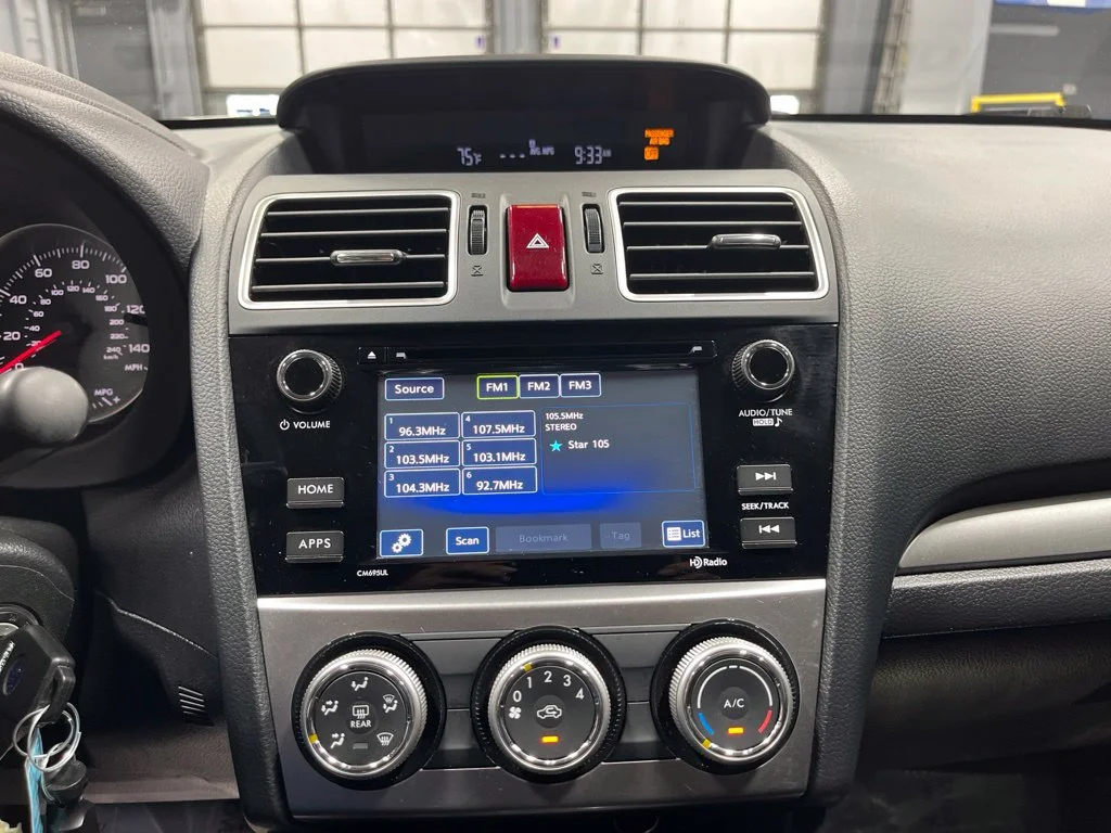 Used 2016 Ice Silver Metallic Subaru 2.0i Sport Premium image 23