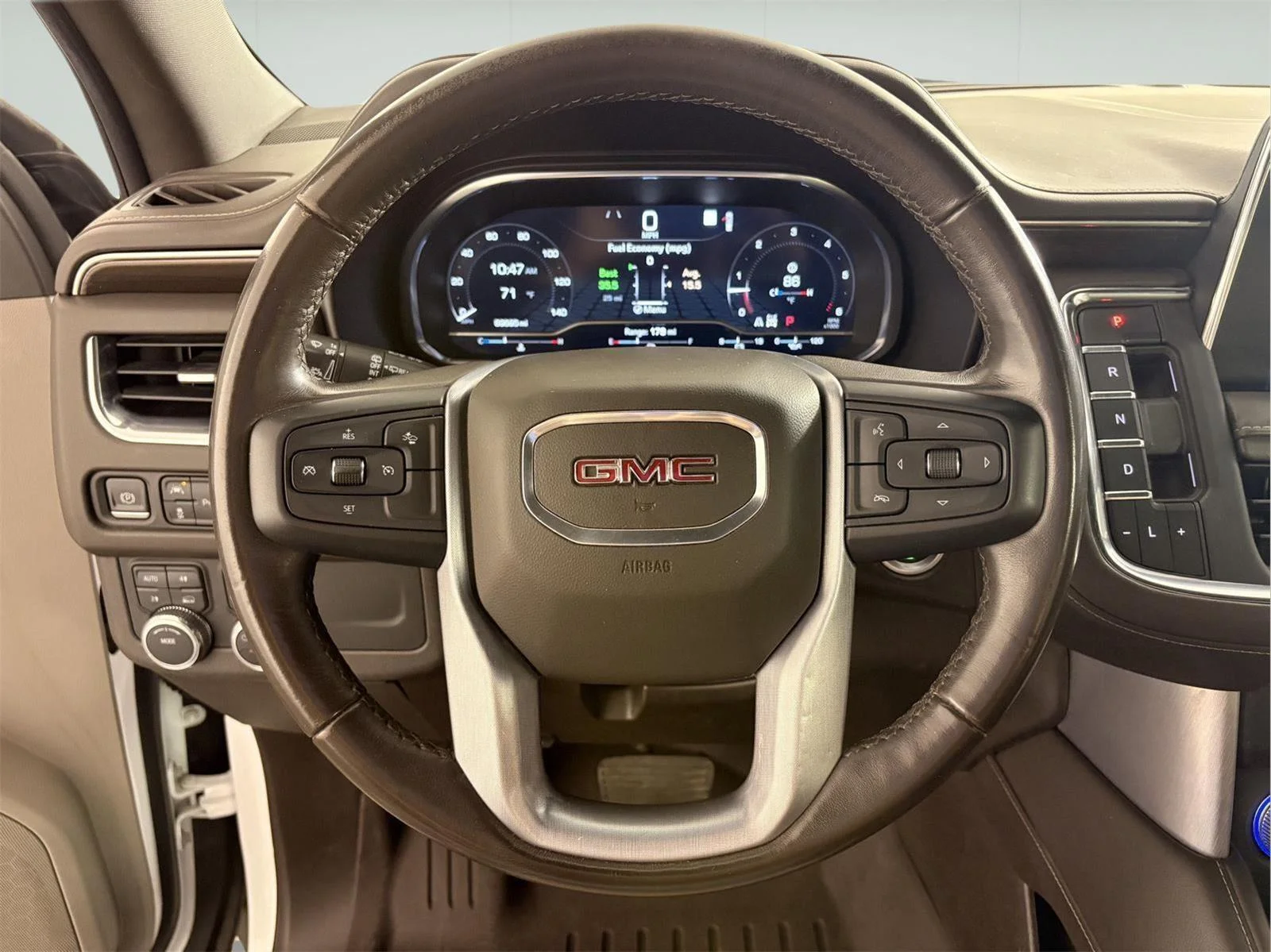 Used 2022 Summit White GMC SLE image 27