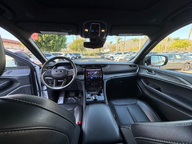 Used 2024 White Jeep 4xe image 36