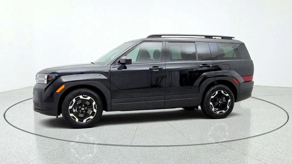 Used 2025 Phantom Black Hyundai SEL AWD image 8