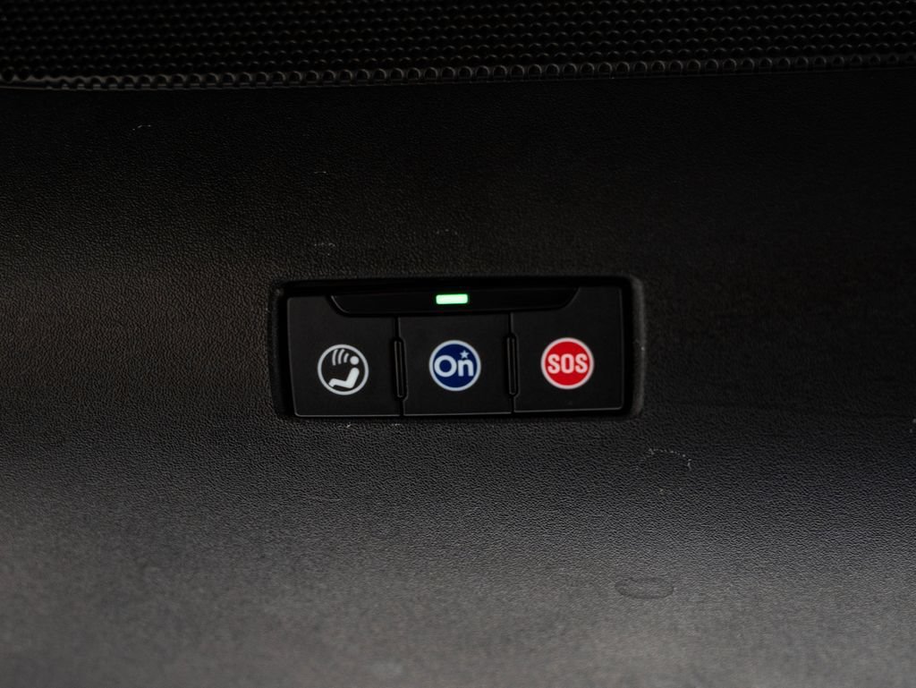 Used 2025 Oyster White Chevrolet 400 image 30