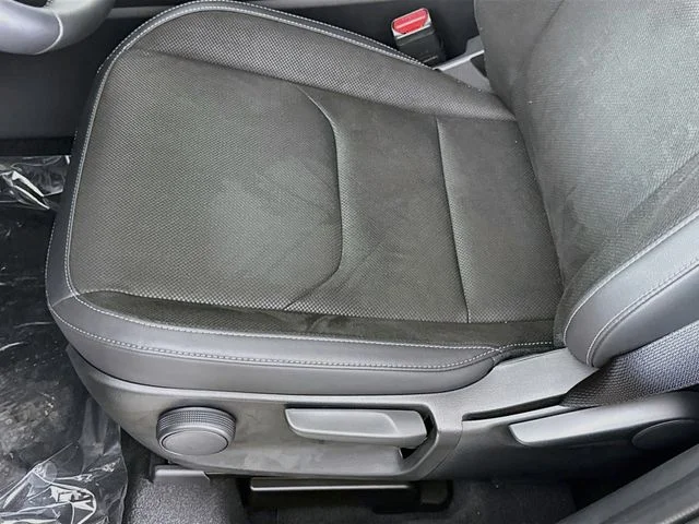 New 2026 Black Mazda 2.5 S Select image 18