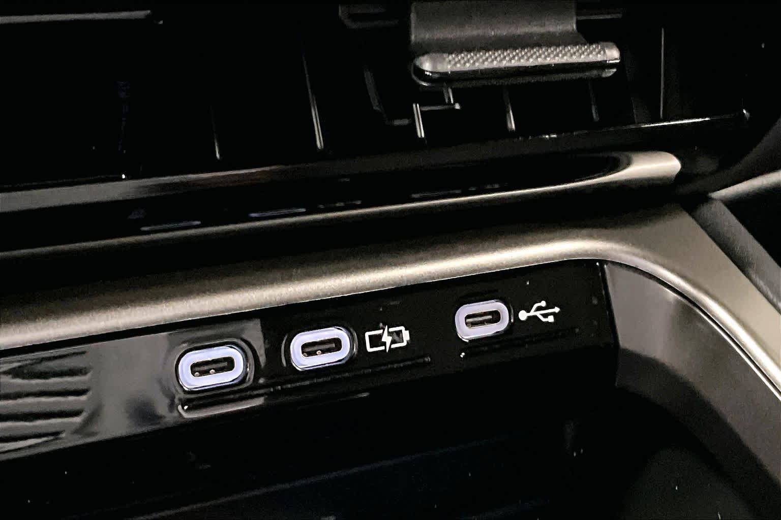 Certified Used 2024 Wind Chill Pearl Lexus Premium image 34
