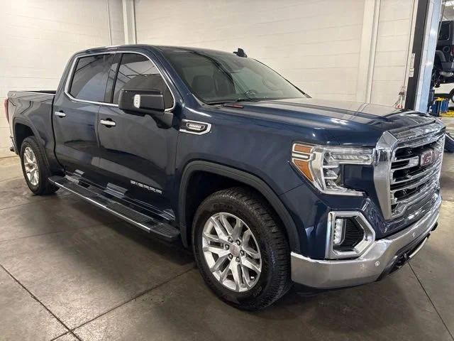 Used 2021 Pacific Blue Metallic GMC SLT image 3