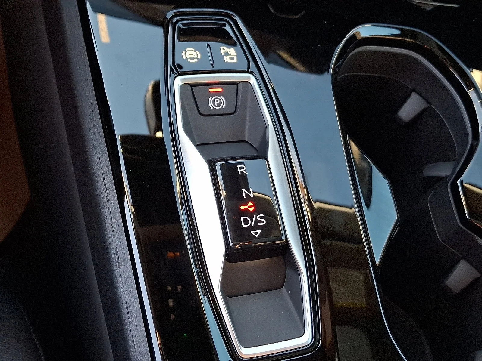 New 2026 Daytona Gray Metallic Audi Premium Plus image 12