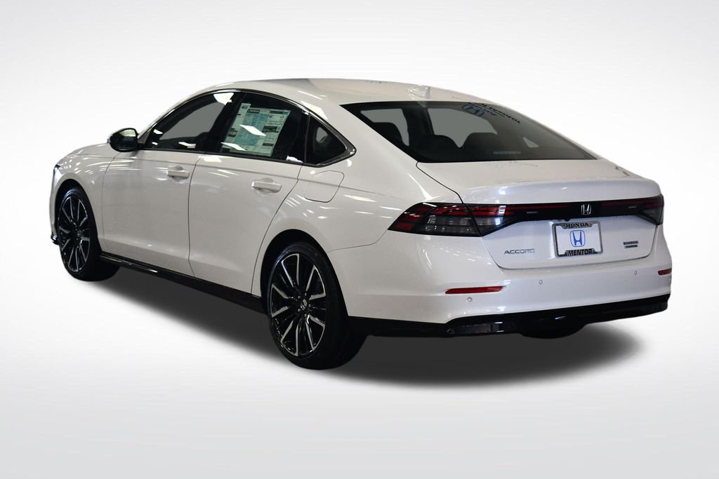2026 Honda Accord Hybrid Touring - Photo 5