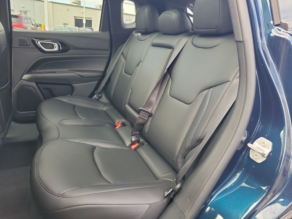 New 2026 Fathom Blue Pearl Coat Jeep Limited image 9
