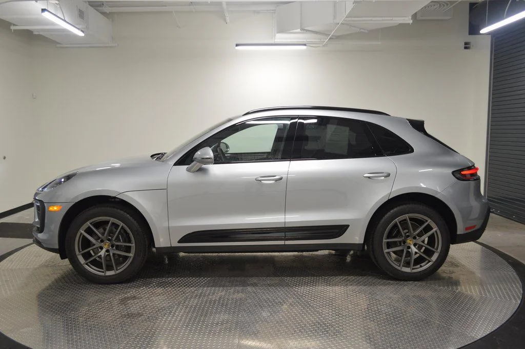 Used 2025 Silver Porsche  image 2