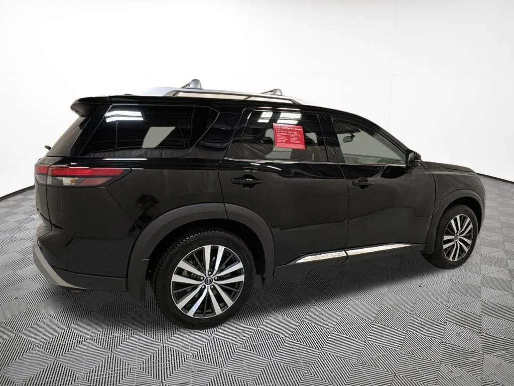 Certified Used 2022 Black Nissan Platinum image 9