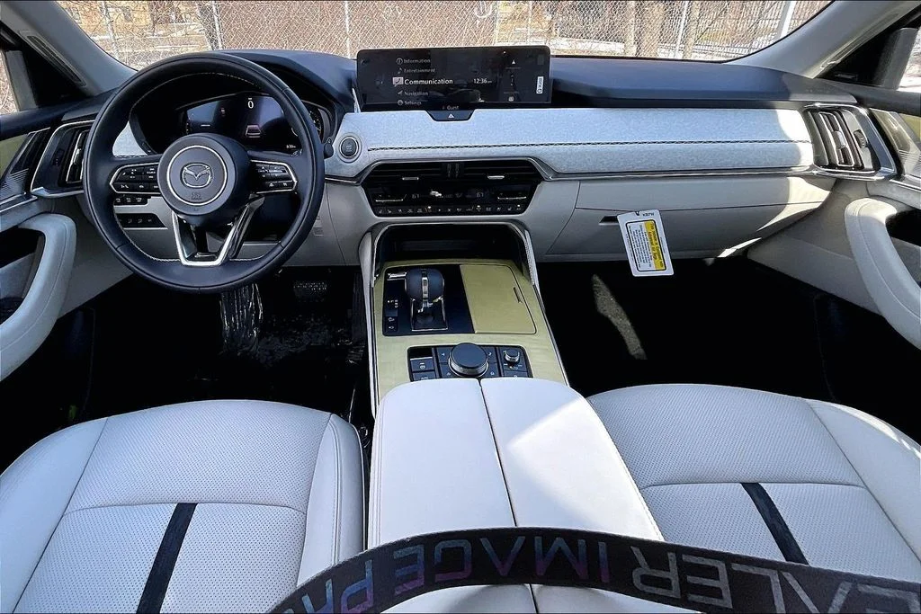 2026 Mazda CX-90 Premium Plus Package - Photo 5