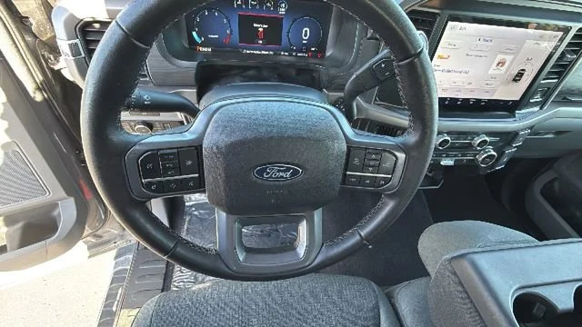 2025 Ford F-150 XLT - Photo 18