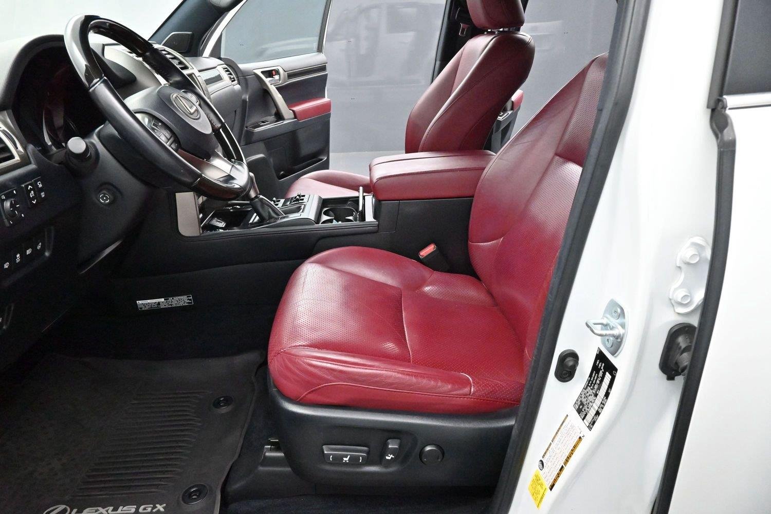 Used 2021 Starfire Pearl Lexus GX 460 Luxury image 16