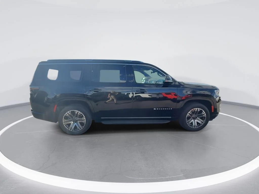 Used 2023 Black Jeep Series II image 9