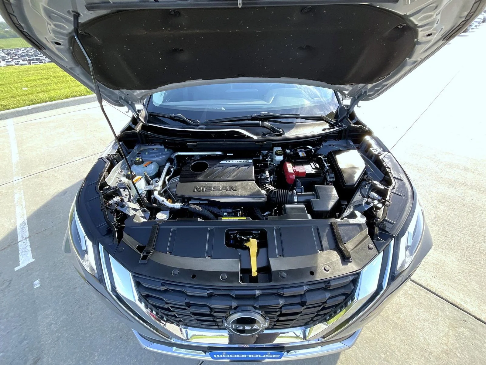 Used 2023 Gray Nissan Platinum image 22