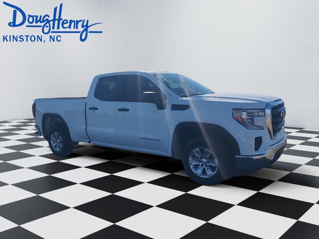 Used 2021 White GMC Base image 7
