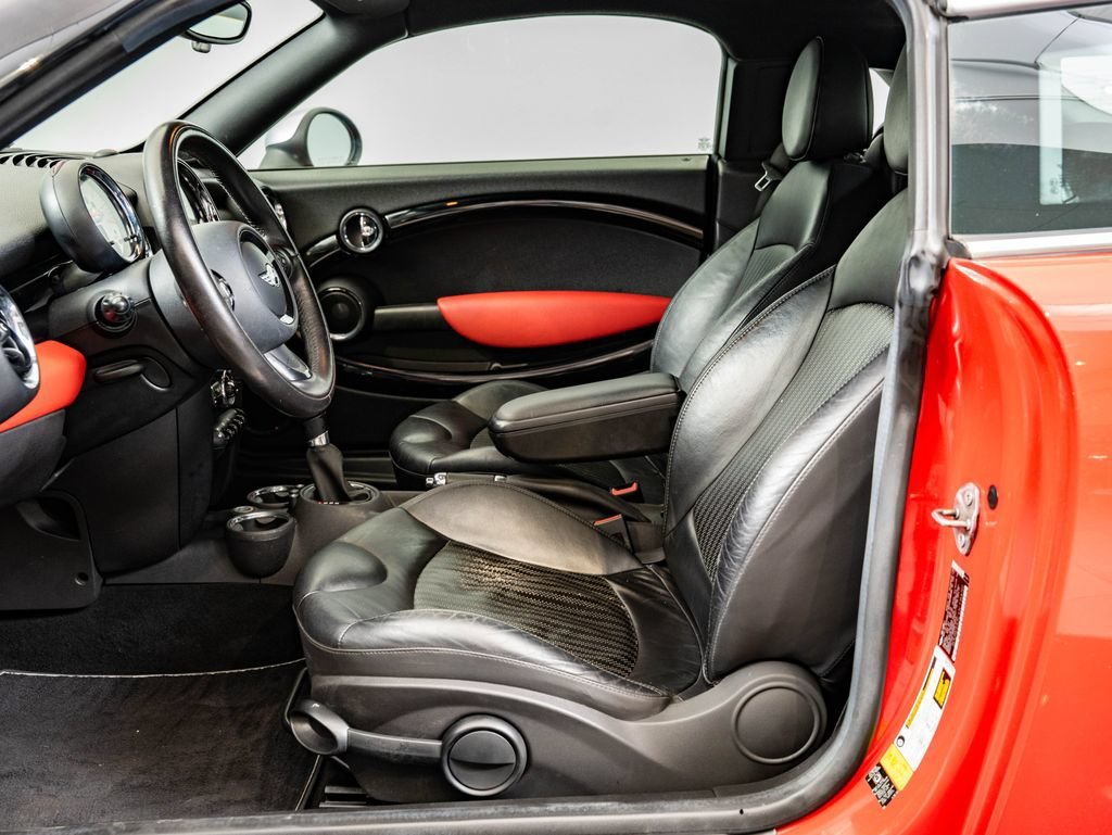 Used 2012 Chili Red MINI  image 22