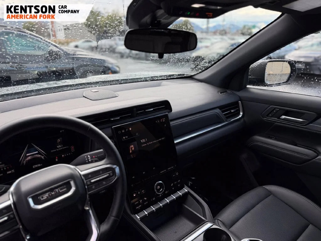 Used 2026 Silver GMC Elevation image 21