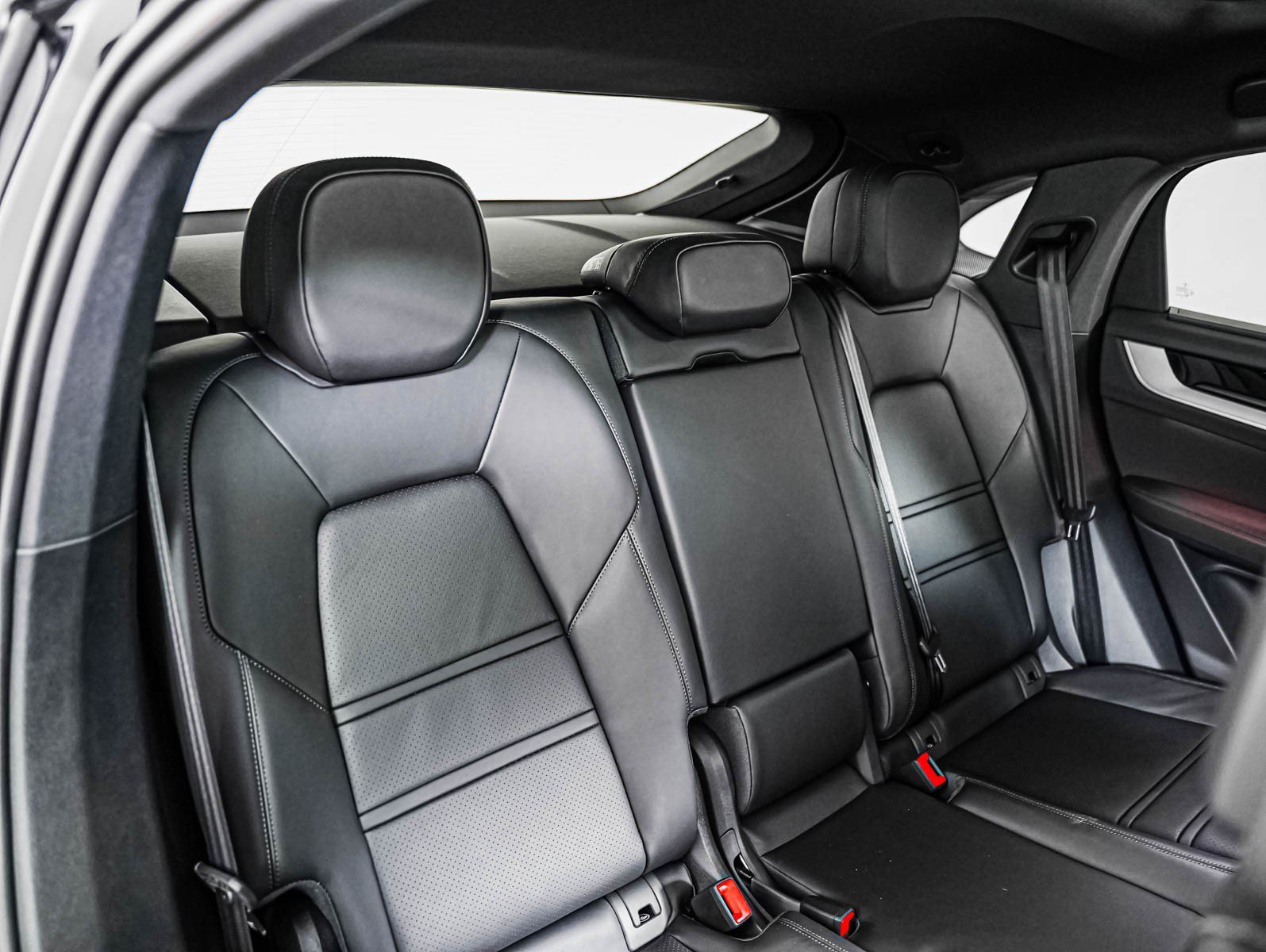 New 2026 CHROMITE BLACK Porsche Coupe image 6
