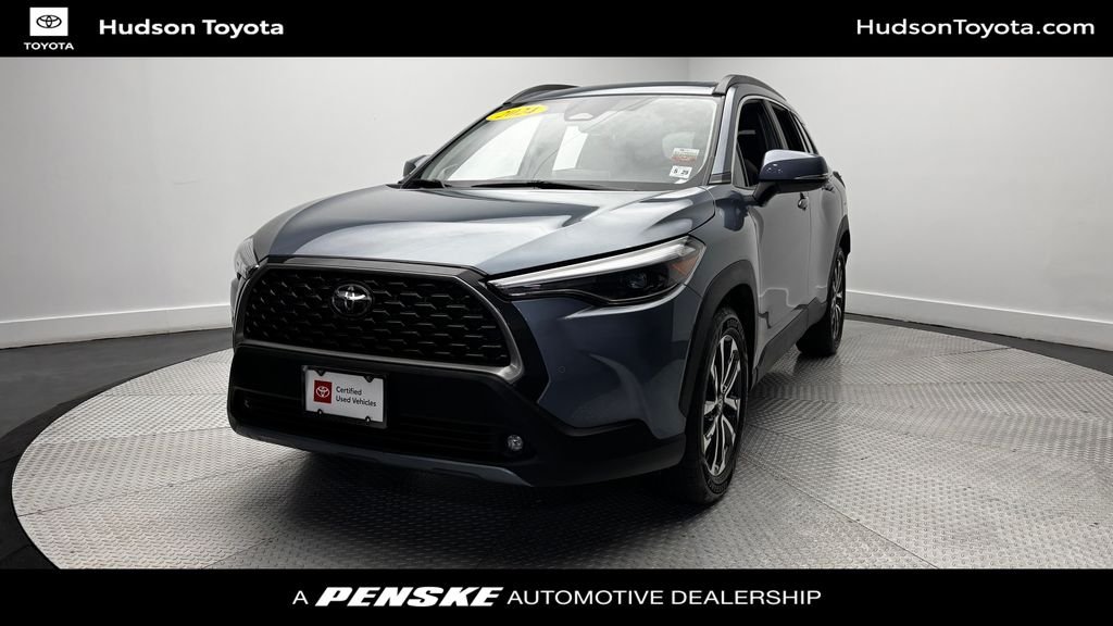 2024|Toyota|Corolla Cross|XLE|4D Sport Utility
